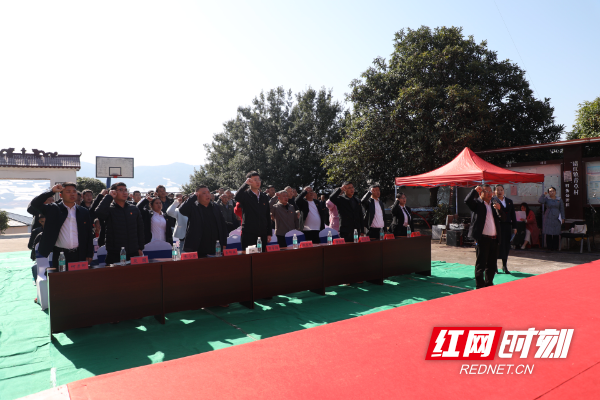 94987881f5819916b90b9fc2d134782c.jpg 94987881f5819916b90b9fc2d134782c.jpg