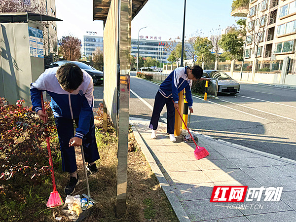 学雷锋3.jpg 学雷锋3.jpg