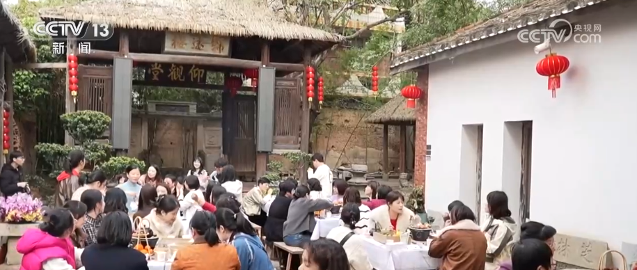 老厂区与新业态交错共生焕发新活力 为城市增添“烟火气”激活新消费