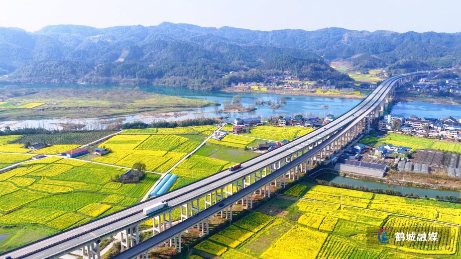 车在高速行,人似画中游.mp4_20260316_142549.002.jpg 车在高速行,人似画中游.mp4_20260316_142549.002.jpg