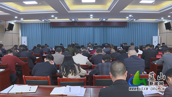 邓群主持树立和践行正确政绩观学习教育读书班暨县委理论学习中心组2026年第3次集体学习.jpg 邓群主持树立和践行正确政绩观学习教育读书班暨县委理论学习中心组2026年第3次集体学习.jpg