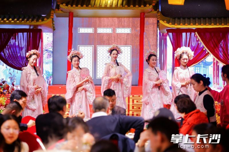 推介会的圆满举办,让宁乡、常德两地文旅行业的对接更深入、合作更紧密。 推介会的圆满举办,让宁乡、常德两地文旅行业的对接更深入、合作更紧密。