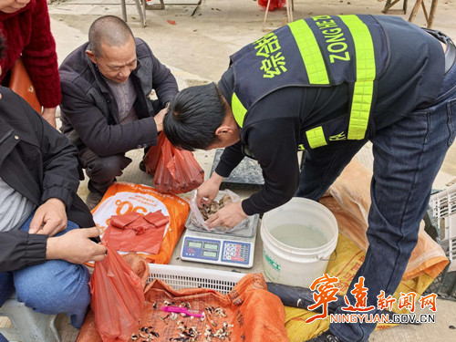 宁远县九疑瑶族乡:远离毒蘑菇 不做“菇勇者”_副本500.jpg 宁远县九疑瑶族乡:远离毒蘑菇 不做“菇勇者”_副本500.jpg