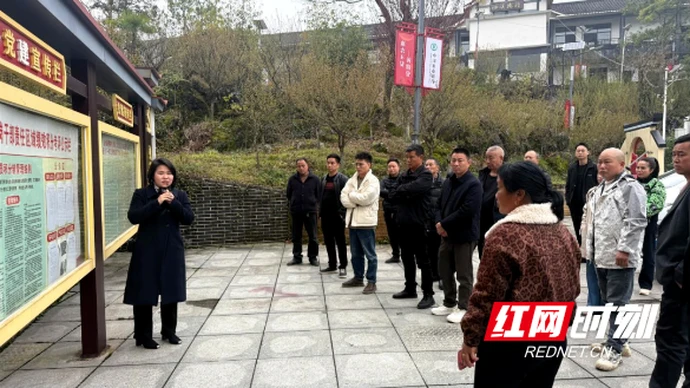 省发改委、湖南医药发展投资集团驻隆工作队组织开展专题研学