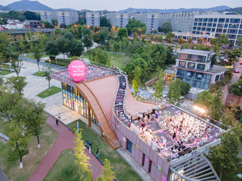 后湖时常举办各种文化活动，丰富居民们的生活。湘江早报全媒体记者 范龙贵 摄