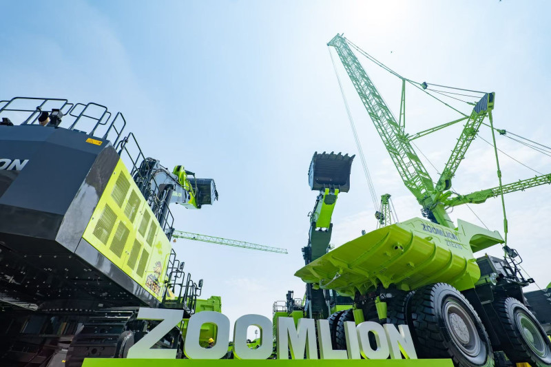 中联重科塔机销量全球第一，工程机械等三大产业集群强势崛起。