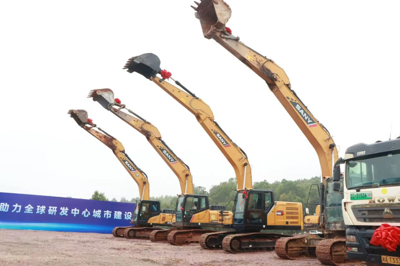 湖南师范大学科创港校区建设分三期推进，预计2028年9月将迎来首批新生。