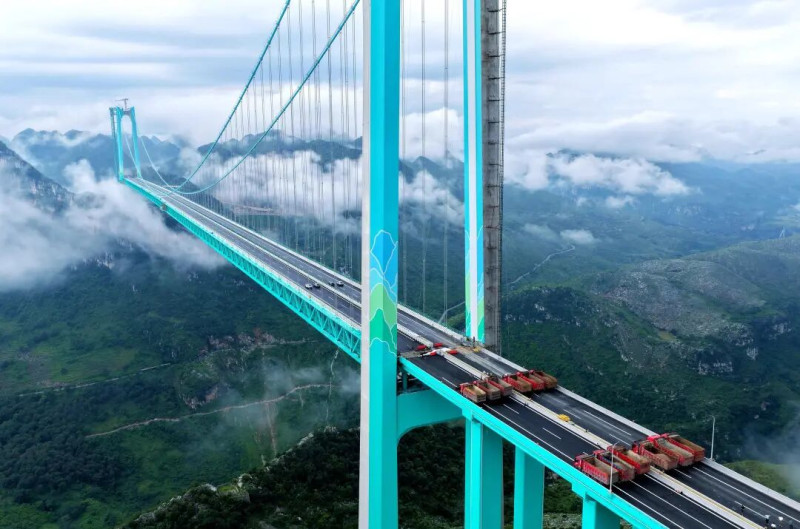 潇振科技减振技术护航“世界第一高桥”通车，彰显“中国智造”硬核实力。