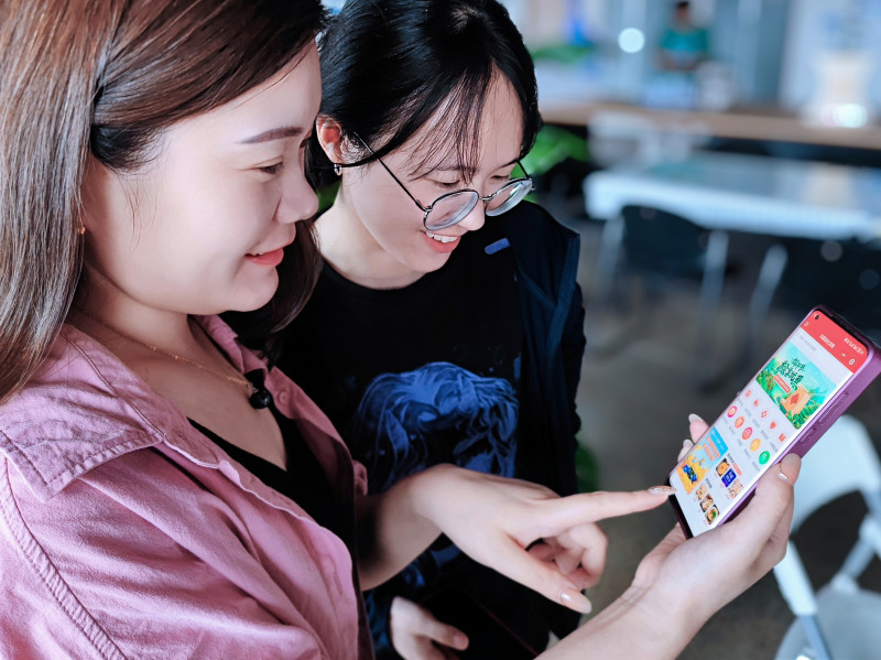 互联网已经深度融入长沙居民的生活中。通讯员 供图