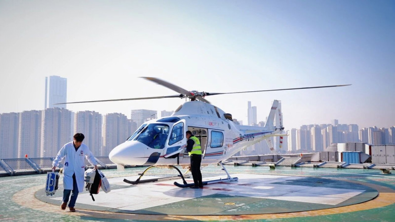 近年来，湘江通航多次使用直升机开辟空中“生命通道”，为患者争取救助时间。