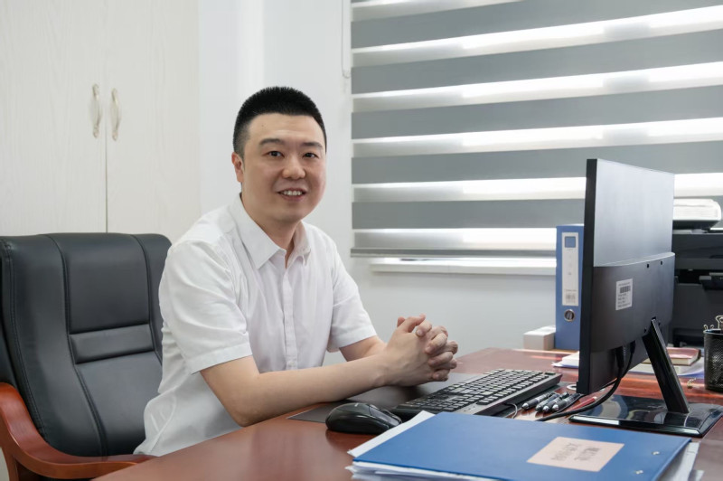 李介圆鼓励团队坚持“边做边学、多跑多看”。