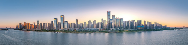 湘江新区,正以其喷涌的创新活力,夯实着其作为国家级科技创新高地的基石。均为 通讯员 供图 湘江新区,正以其喷涌的创新活力,夯实着其作为国家级科技创新高地的基石。均为 通讯员 供图
