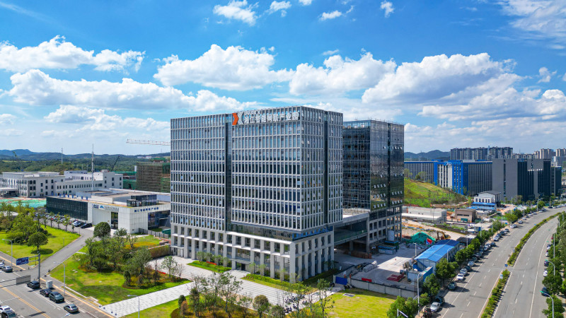 湘江智能网联产业园孵化器推出“2025黄金五年计划”，为大学生创业者开辟一片“零元创业试验田”。均为 通讯员 供图