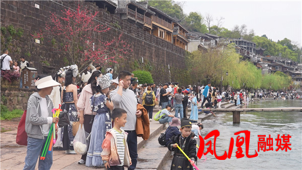 Still0406_00128.jpg Still0406_00128.jpg