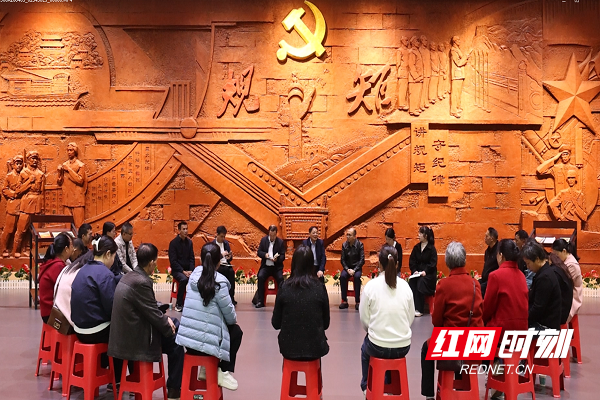 宣讲.png 宣讲.png