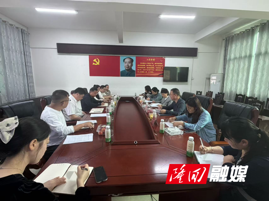 f9643d0298ef45eae2139fba104ee85e.jpg f9643d0298ef45eae2139fba104ee85e.jpg