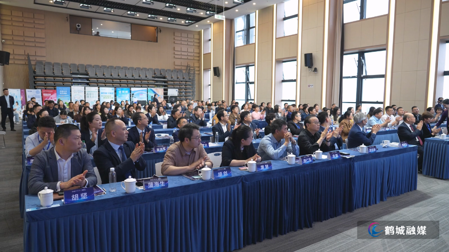 毛克文  眼科学术交流.mp4_20260413_164003.044.jpg