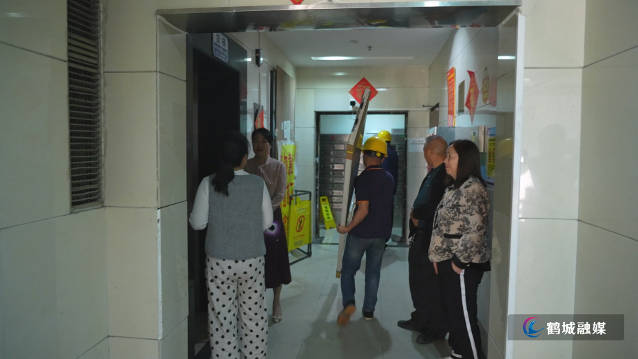 天龙御园小区换新梯 .mp4_20260413_171644.826.jpg