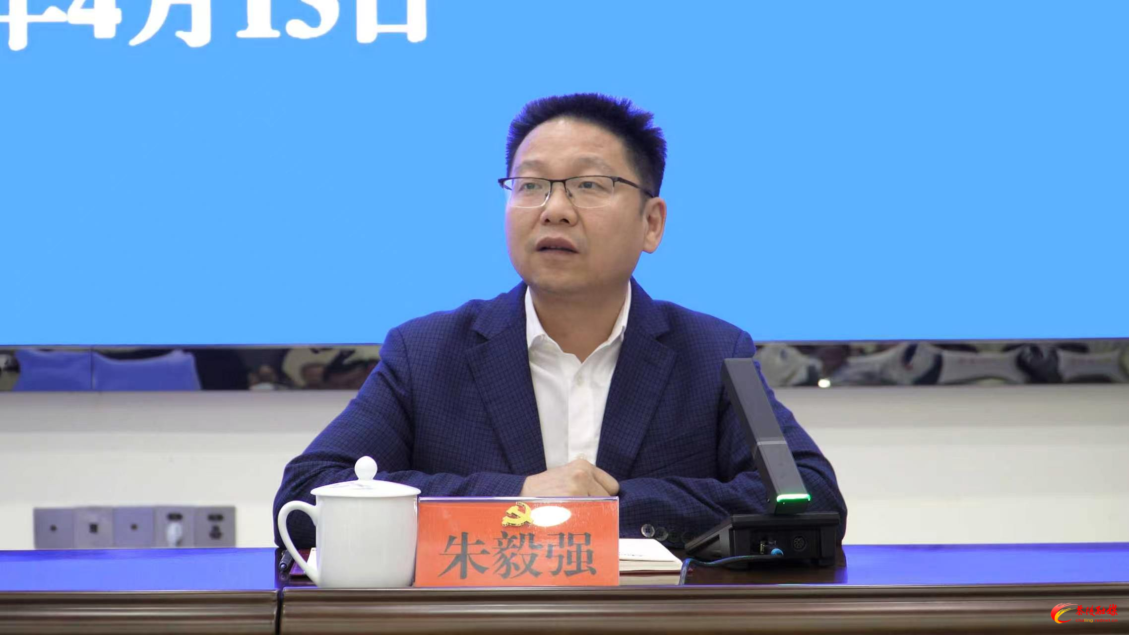 D076AX8ERCEA.jpg D076AX8ERCEA.jpg