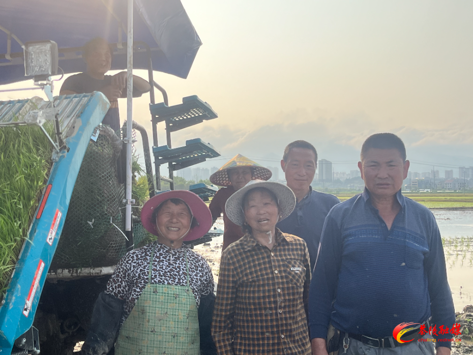 拍摄人:颜祺 (2).jpg 拍摄人:颜祺 (2).jpg