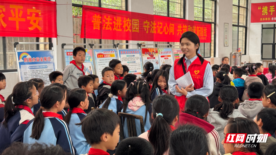 课堂互动.jpg 课堂互动.jpg