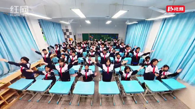 校园课间新风景：初中生课桌操活动活力上演