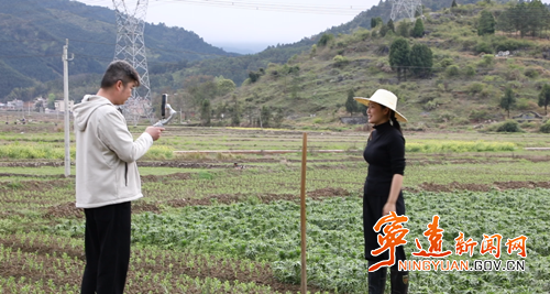 宁远县柏家坪镇：“直播引流”未产先销拓市场_副本500.png