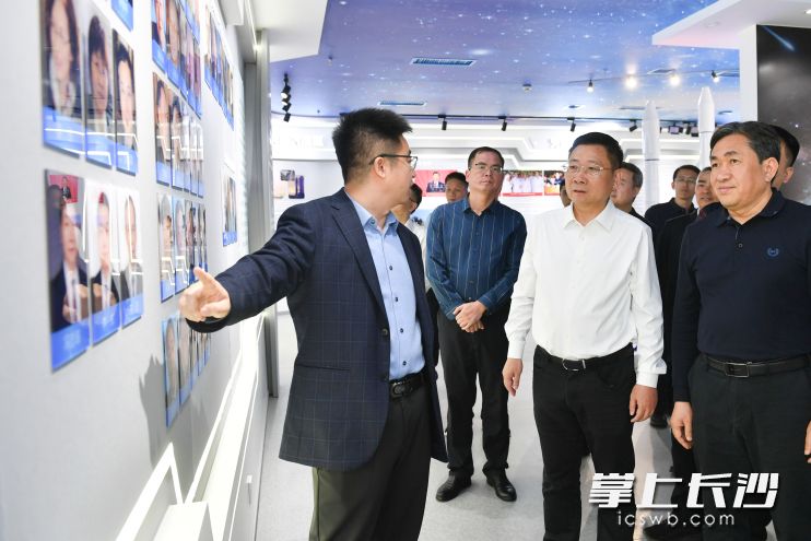 陈博彰在长沙空天技术创新研究院调研。