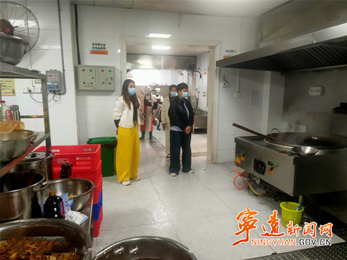 宁远县莲花小学：家校携手护“食”安 共筑饮食健康防线_副本_副本500.jpg