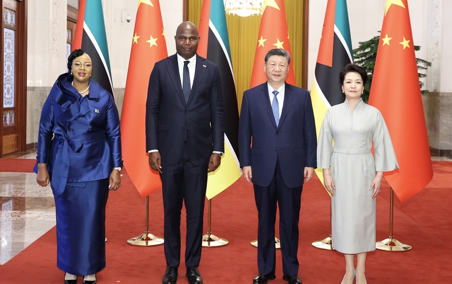 习近平同莫桑比克总统查波会谈