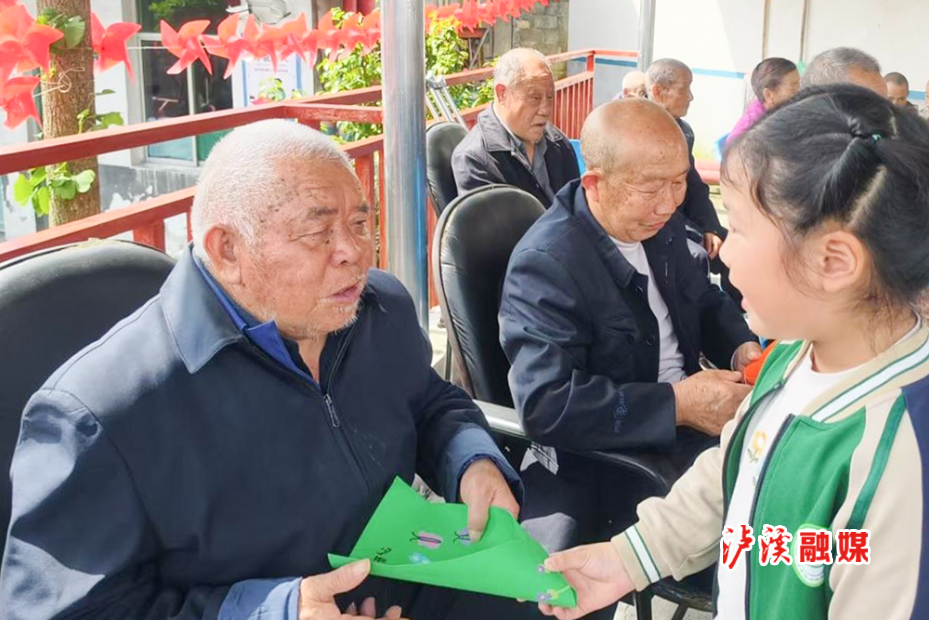 小精灵幼儿园.jpg3.jpg
