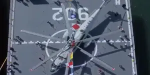 帅气！俯瞰902舰硬核质感拉满