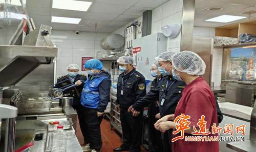 宁远市监局开展网络餐饮与肉制品专项抽检行动_副本500.jpg