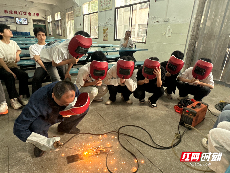 微信图片_20260429155456_25_2322.jpg