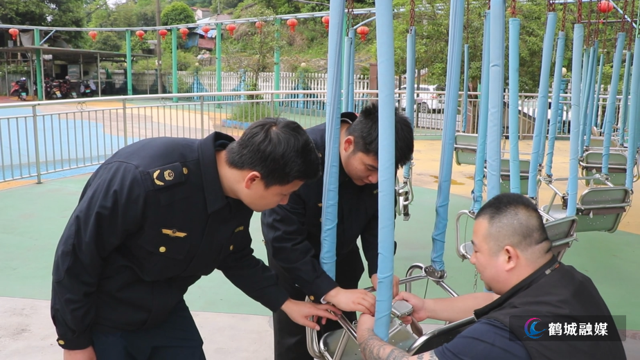 毛克文 市场监管局检查特种设备.mp4_20260429_171007.973.jpg