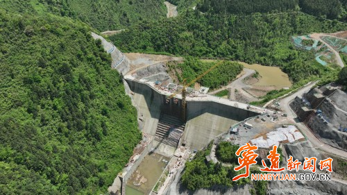 【永冲锋·拼经济·促发展】宁远：五一假期不停工 九嶷水库建设忙1_副本500.jpg