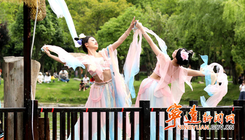宁远：多彩活动引爆假日旅游2_副本_副本500.jpg
