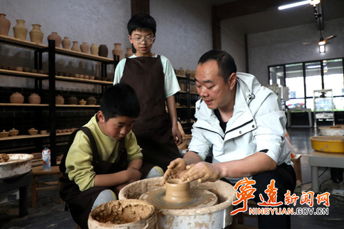宁远：九嶷山非遗体验传承匠心文脉_副本500.jpg