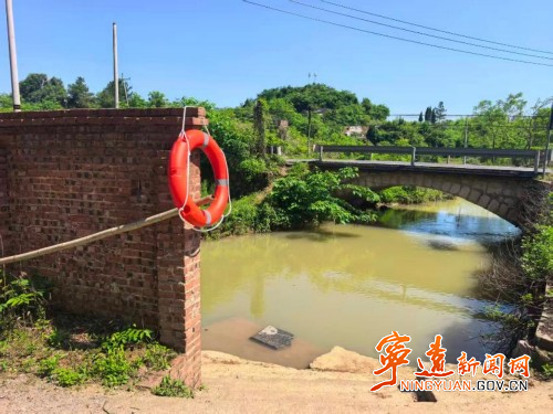 宁远县保安镇：“敲门+巡查”双管齐下  织密防溺水“安全网”2_副本500.jpg