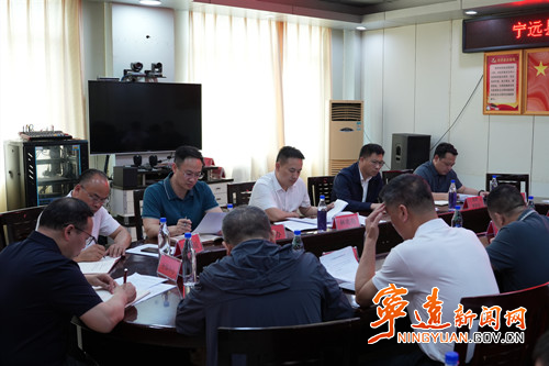 林亮亮专题调度全县民生领域信访问题_副本500.jpg