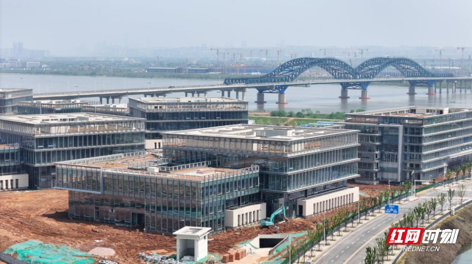 湘江启航港11.jpg