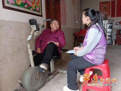 宁远：母亲节关爱暖人心 社工入户送温情_副本500.png