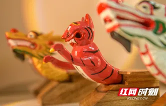 湖南道县：七旬匠人的61载龙舟情（组图）