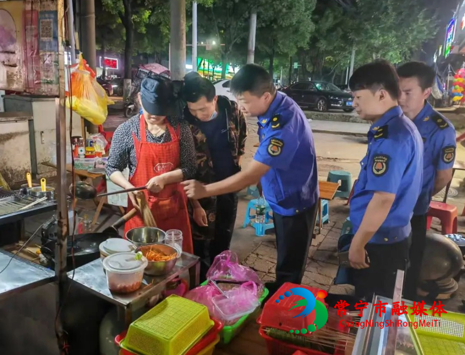 市城管综合执法局：开展安全隐患排查 织密城市“防护墙” (2)_看图王.png