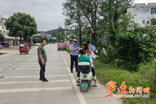 宁远县保安镇：加强监管执法 抓好路面稳控_副本_副本500.jpg