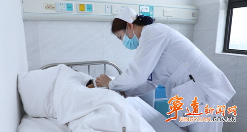 宁远:致敬白衣天使 守护生命花开_副本500.png 宁远:致敬白衣天使 守护生命花开_副本500.png
