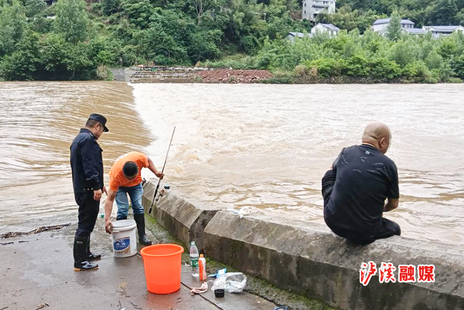 潭溪镇防汛5.19.jpg2.jpg