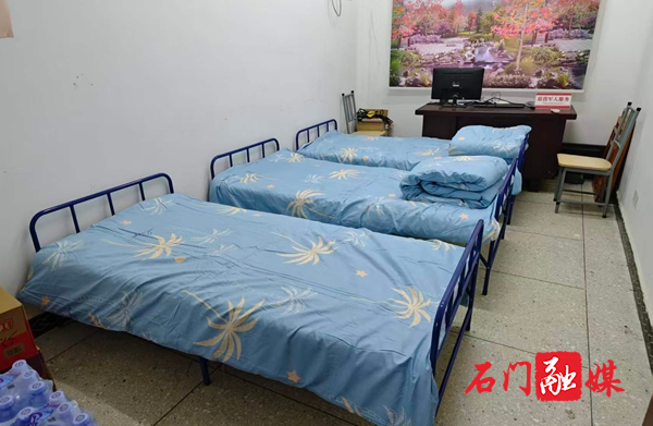 临时安置点照片1_副本.jpg