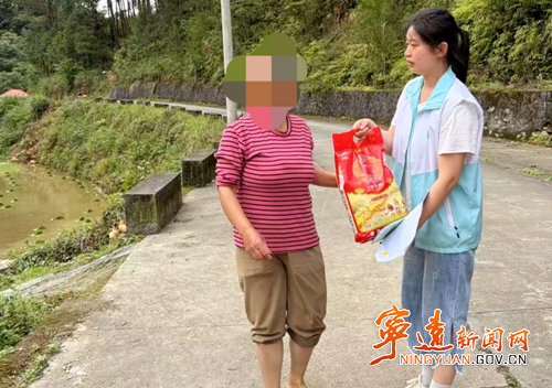 宁远县清水桥镇：社工入户传温情_副本_副本500.png