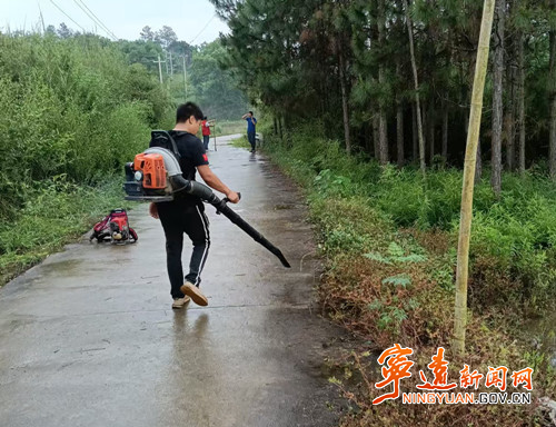 宁远县柏家坪镇:提升环境“颜值” 扮靓乡村“色彩”2_副本_副本500.jpg 宁远县柏家坪镇:提升环境“颜值” 扮靓乡村“色彩”2_副本_副本500.jpg